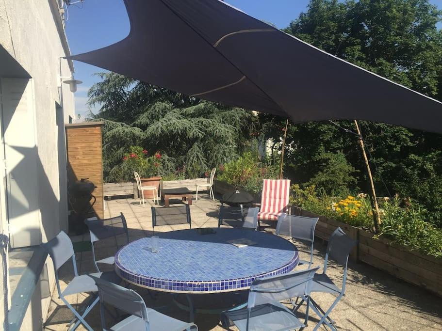 Villa Les Terrasses Dans La Nature Avec Piscine A 2 Pas De Lyon, Metro A 15Mn A Pied Pour Lyon Centre En 10Mn Ou Bus A 300M Pour Lyon Centre Oullins Exteriér fotografie